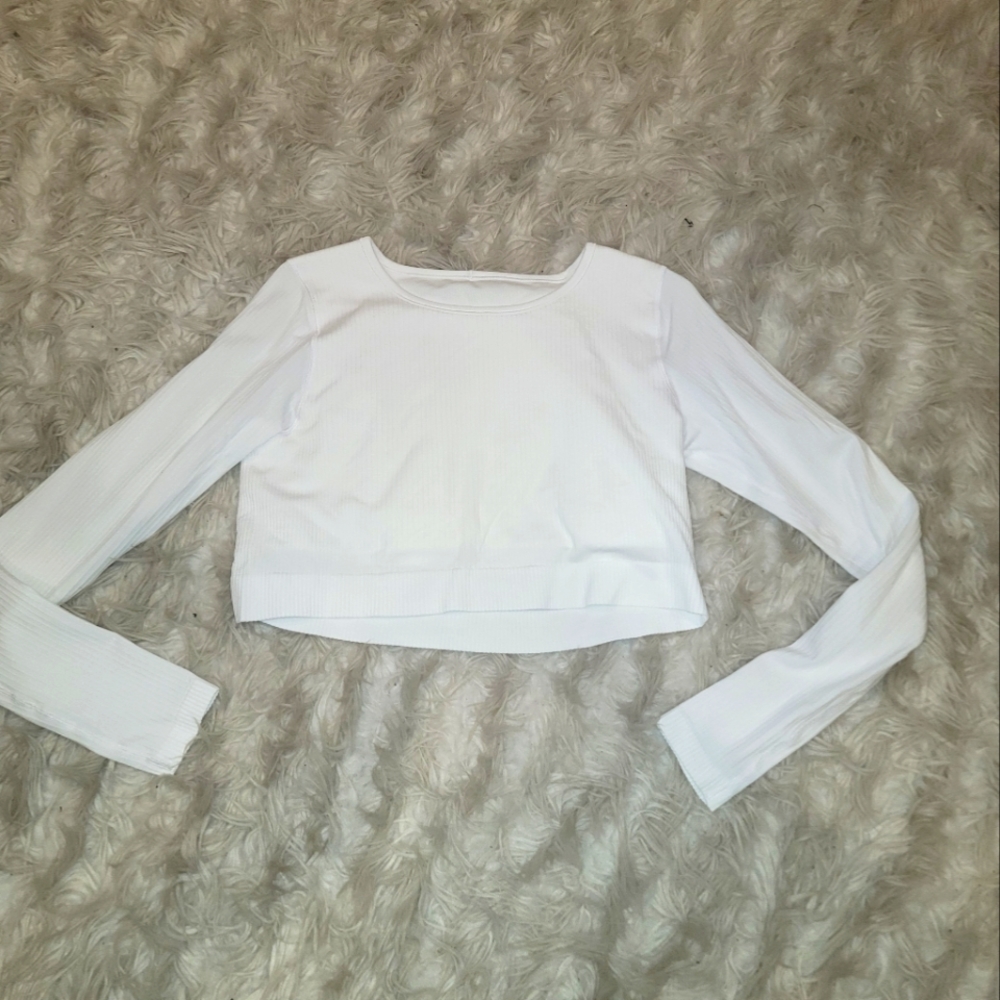 Lululemon double lined top. Size 14. No tags.